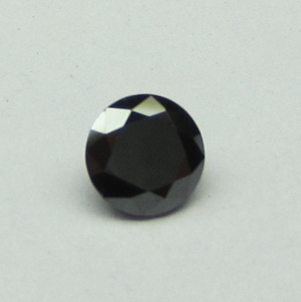 0.50 Ct Jet Black Diamond: 5.00 mm Round Loose Stone