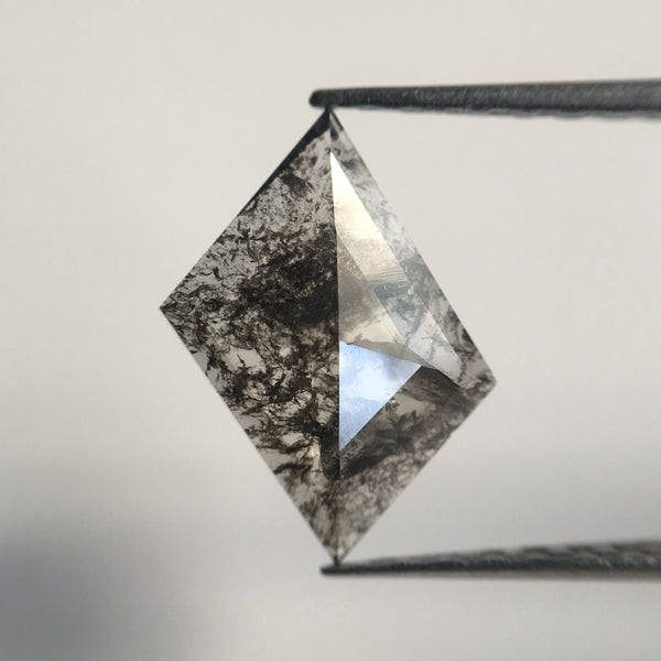 0.96 Ct 11.28 mm X 8.46 mm X 1.90 mm Fancy Grey Color parallelogram shape Natural Loose Diamond,  geometric Shape grey Diamond AJ14/90