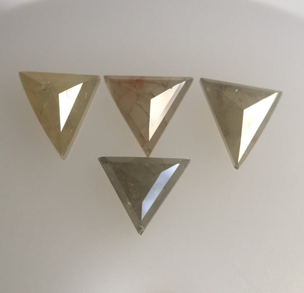 0.60 Ct Fancy Color Triangle shape Natural Loose Diamond 4 Pcs, 4.18 to 4.29 mm Excellent Natural Loose Diamond SJ41/27