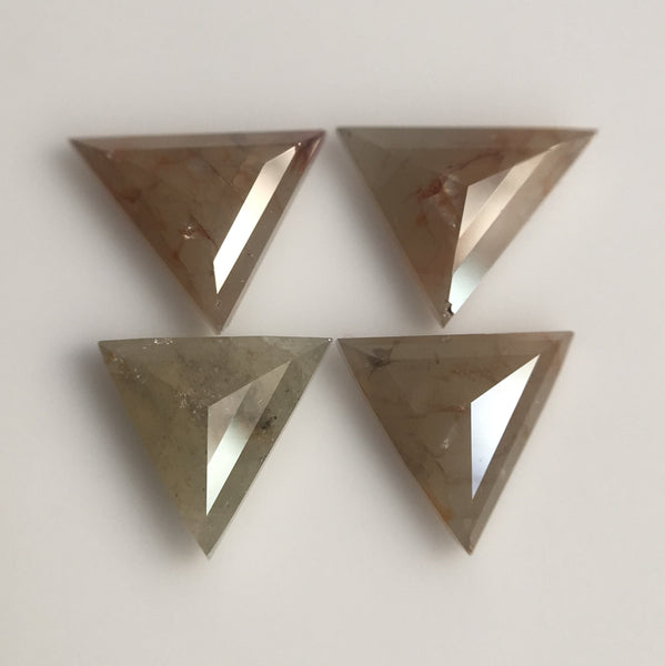 1.10 Ct Fancy Color Triangle shape Natural Loose Diamond 4 Pcs, 4.60 to 4.89 mm Excellent Natural Loose Diamond quality SJ41/29