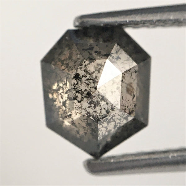 1.04 Ct Shield shape salt and pepper natural diamond, 6.89 mm x 5.89 mm x 3.11 mm Shield Shape Step cut grey & black diamond SJ71/31