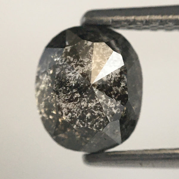 1.46 Ct Oval shape salt and pepper natural loose diamond, 6.71 x 5.73 x 4.01 mm Gray & black brilliant cut diamond, conflict free SJ71/53