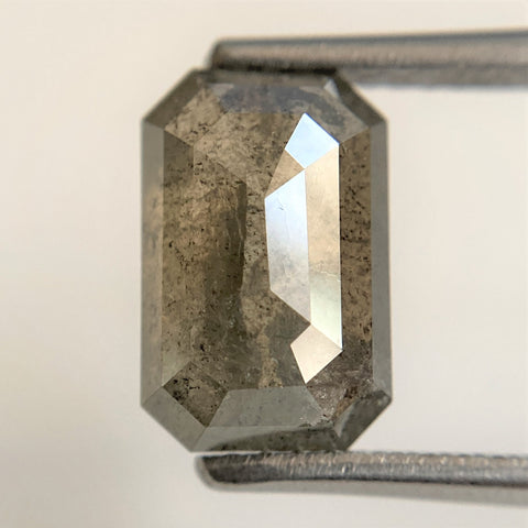 2.59 Ct Fancy Gray Emerald Shape Natural Loose Diamond, 9.40 mm x 6.11 mm x 3.75 mm Beautiful sparkling faceted diamond  SJ90/57