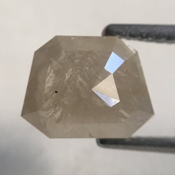 2.25 Ct Natural light Gray Color Geometry shape 6.80 mm x 8.94 mm x 3.94 mm size Natural Loose diamond, fancy Shape Loose Diamond AJ10/15