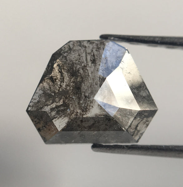 Natural Shield Shape loose Diamond 0.94 Ct 6.00 mm X 7.31 mm X 2.46 mm Fancy Grey, Polished Diamond best for engagement AJ14/83