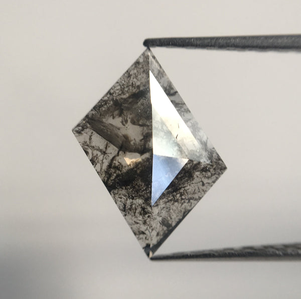 0.96 Ct 11.28 mm X 8.46 mm X 1.90 mm Fancy Grey Color parallelogram shape Natural Loose Diamond,  geometric Shape grey Diamond AJ14/90