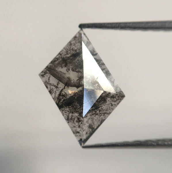 0.96 Ct 11.28 mm X 8.46 mm X 1.90 mm Fancy Grey Color parallelogram shape Natural Loose Diamond,  geometric Shape grey Diamond AJ14/90