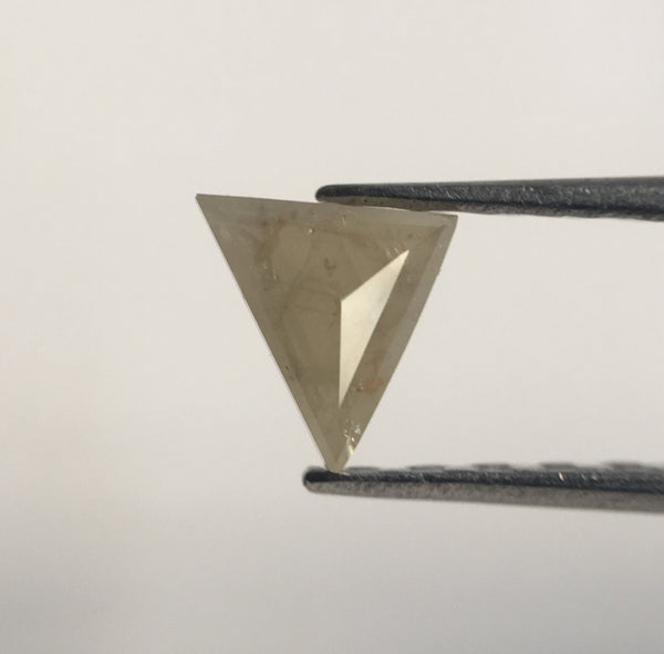 0.60 Ct Fancy Color Triangle shape Natural Loose Diamond 4 Pcs, 4.18 to 4.29 mm Excellent Natural Loose Diamond SJ41/27
