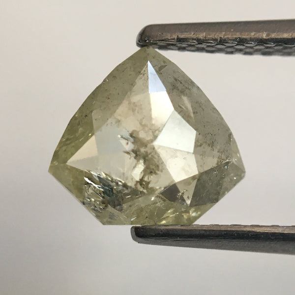 1.11 Ct Natural Light Green Geometric Diamond Shield Shape, 7.52 mm x 8.36 mm X 2.62 mm Natural Loose Diamond use for solitaire ring SJ50/43