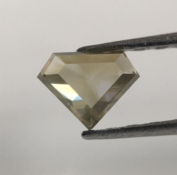 0.26 Ct Fancy Yellow color Natural Loose Diamond Shape Natural Loose Diamond, 3.87 mm x 5.06 mm x 1.59 mm Diamond Shape for ring SJ50/13