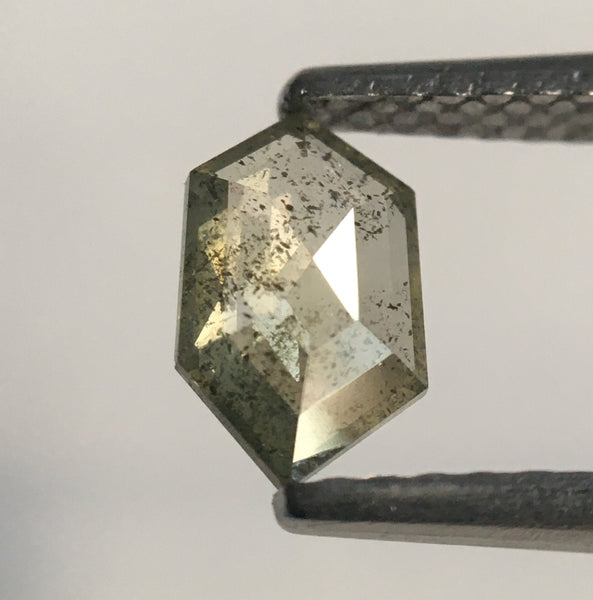 0.48 Ct Natural Light Greenish Color Hexagon Shape Loose Diamond, 7.07 mm x 4.40 mm X 1.76 mm geometric shapes Natural Loose Diamond SJ50/34