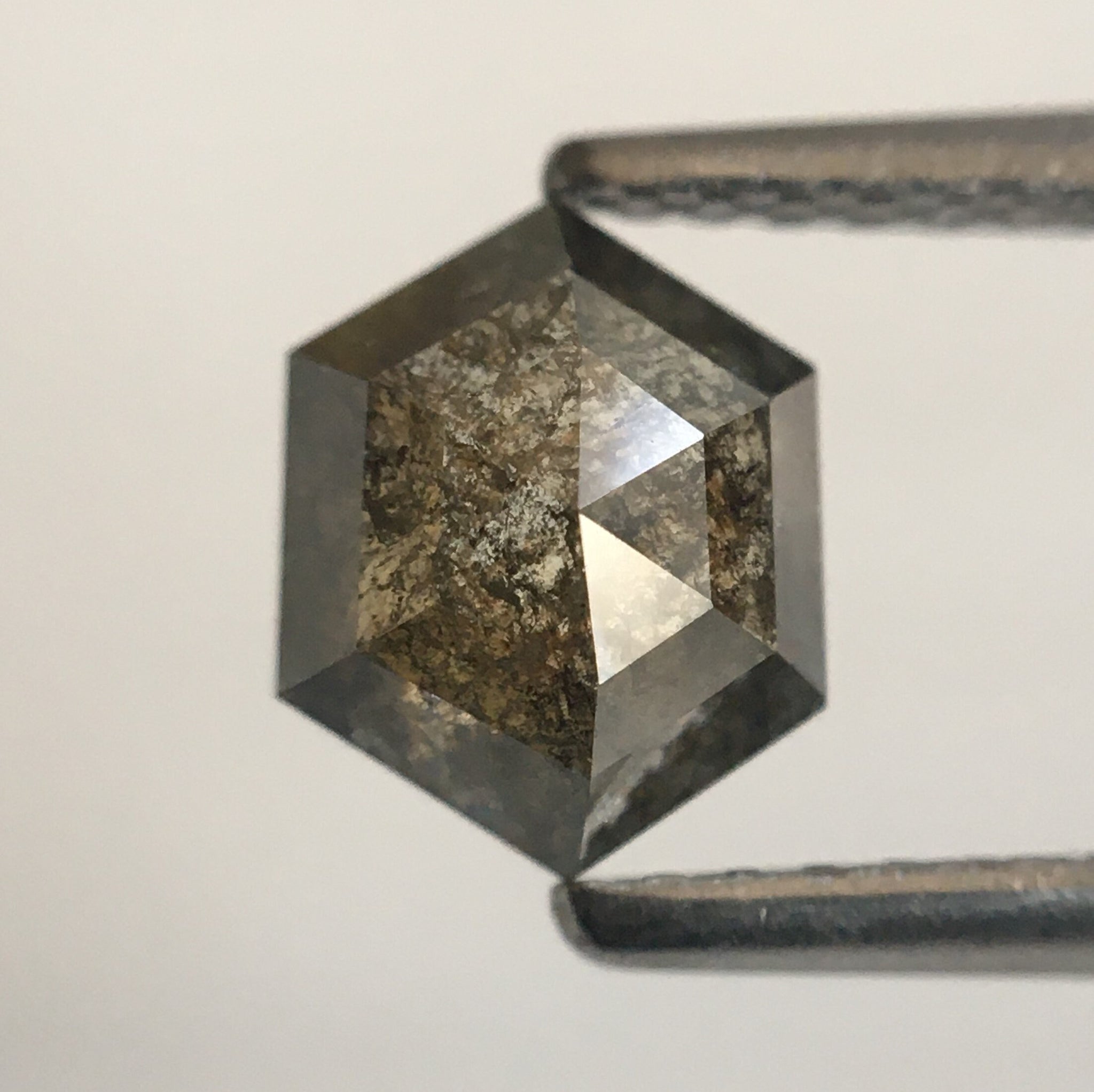 0.97 Ct Natural Loose Diamond Hexagon Shape 6.88 mm X 5.52 mm X 3.05 mm, Fancy Grey Color Hexagon Shape Natural loose diamond SJ56/27