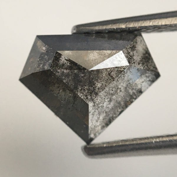 1.48 Ct Shield shape salt and pepper natural diamond, 7.06 mm x 9.11 mm x 3.27 mm Shield Shape Step cut grey & black diamond SJ71/16