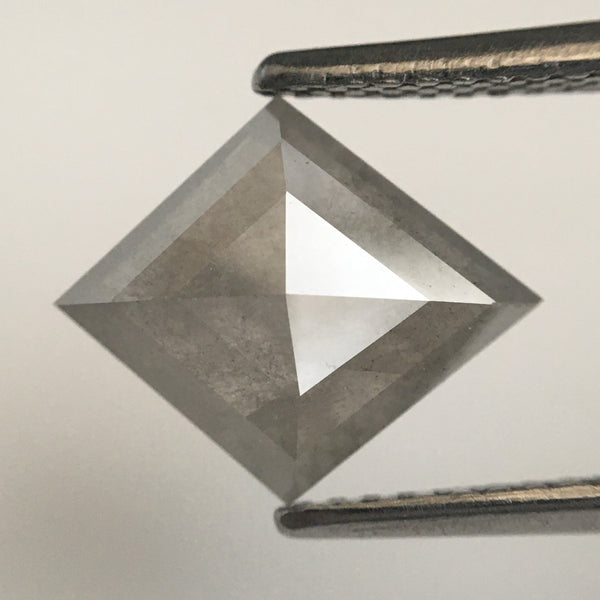 1.84 Ct Rhombus shape Natural Loose Diamond, 11.07 mm X 9.27 mm X 3.17 mm Kite Shape Brilliant grey Diamond SJ08/01