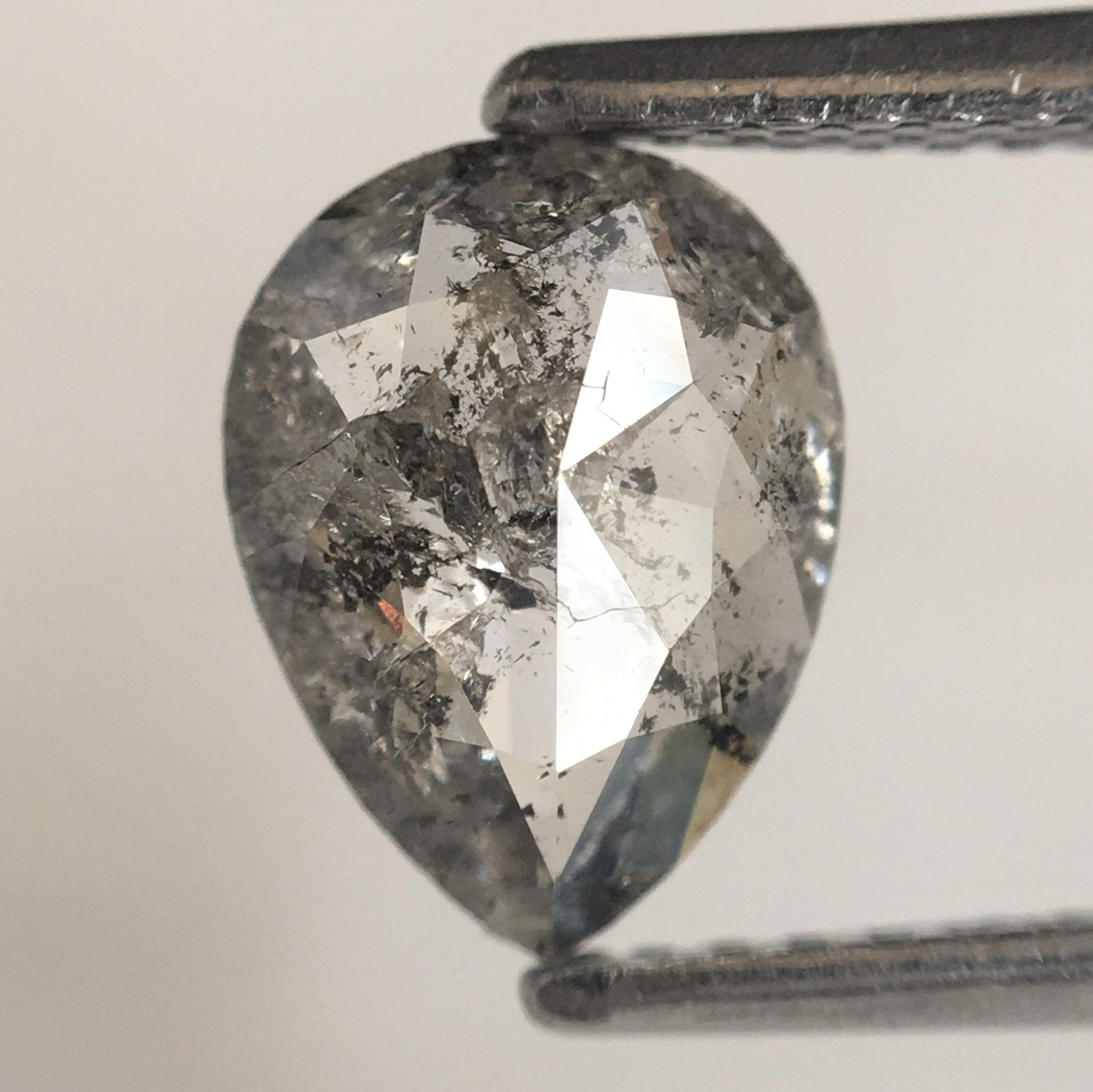 1.09 Ct Natural loose diamond pear shape salt and pepper, 8.46 x 6.32 x 2.33 mm Flat Base pear shape natural diamond SJ75/26