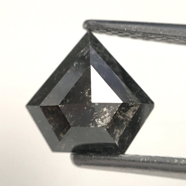 1.57 Ct Shield shape salt and pepper natural diamond, 8.04 x 8.32 x 3.40 mm Shield Shape Base flat grey & black diamond SJ80/03