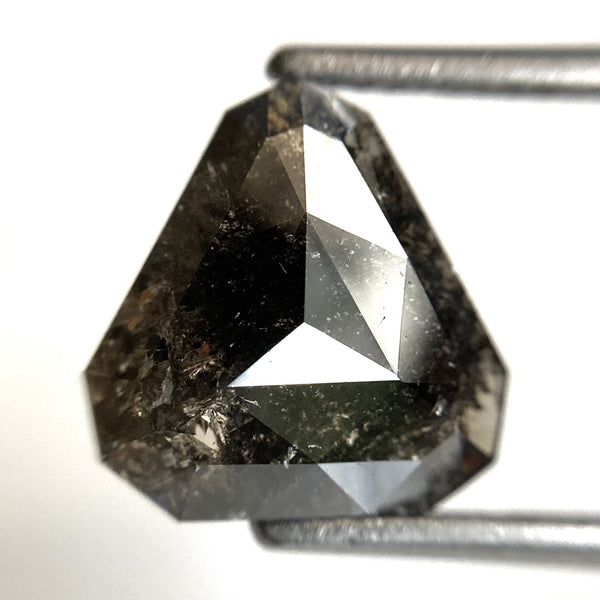 3.73 Ct Natural Loose Diamond Shield Shape Salt and Pepper, 10.92 mm x 10.68 mm x 3.41 mm Flat-Base Geometry Shape Natural Diamond SJ87-51
