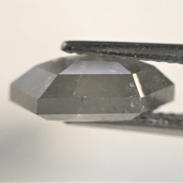 3.34 Ct Natural Loose Diamond Shield Shape Salt and Pepper, 9.67 mm x 11.31 mm x 4.18 mm Flat-Base Geometry Shape Natural Diamond SJ76-09