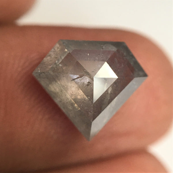 3.34 Ct Natural Loose Diamond Shield Shape Salt and Pepper, 9.67 mm x 11.31 mm x 4.18 mm Flat-Base Geometry Shape Natural Diamond SJ76-09
