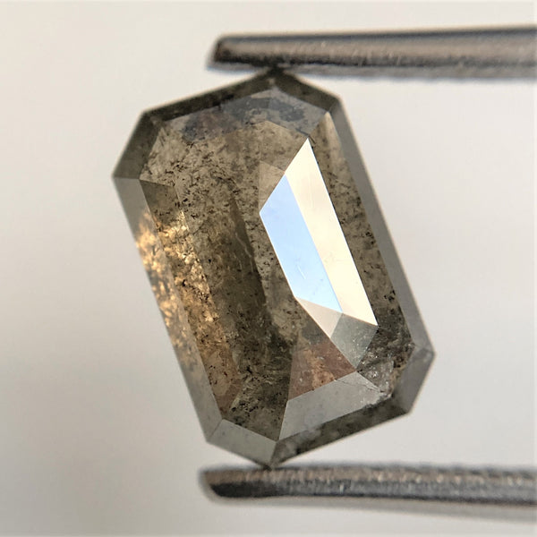 2.59 Ct Fancy Gray Emerald Shape Natural Loose Diamond, 9.40 mm x 6.11 mm x 3.75 mm Beautiful sparkling faceted diamond  SJ90/57