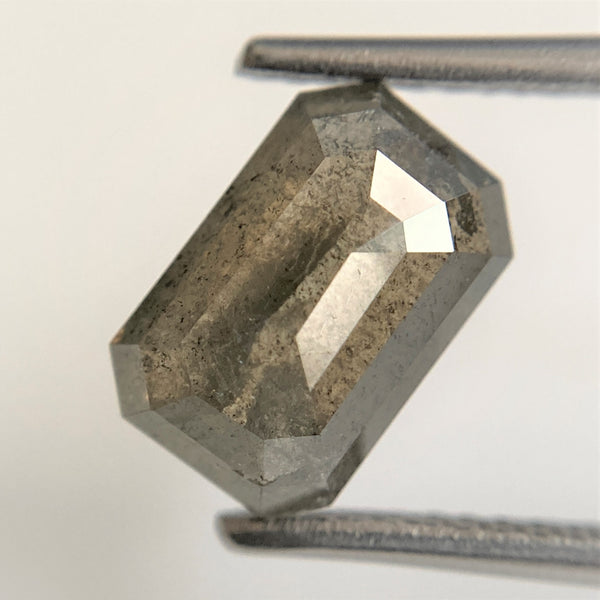 2.59 Ct Fancy Gray Emerald Shape Natural Loose Diamond, 9.40 mm x 6.11 mm x 3.75 mm Beautiful sparkling faceted diamond  SJ90/57